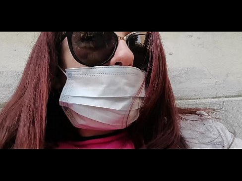 ❤️ Nicoletta hevner seg på naboen og tisser i garasjen hans (Special Covid19 Italian Quarantine) ❤️ Sexvideo hos oss ️❤