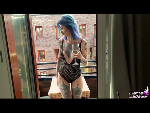 ❤️ En fantastisk jente som suger med en gulp og knuller lidenskapelig under åpen himmel ❤️ Sexvideo hos oss ️❤