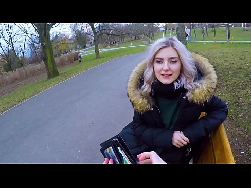 ❤️ Svelger en fremmeds varme sperm for penger - blowjob i parken av Eva Elfie ❤️ Sexvideo hos oss ️❤